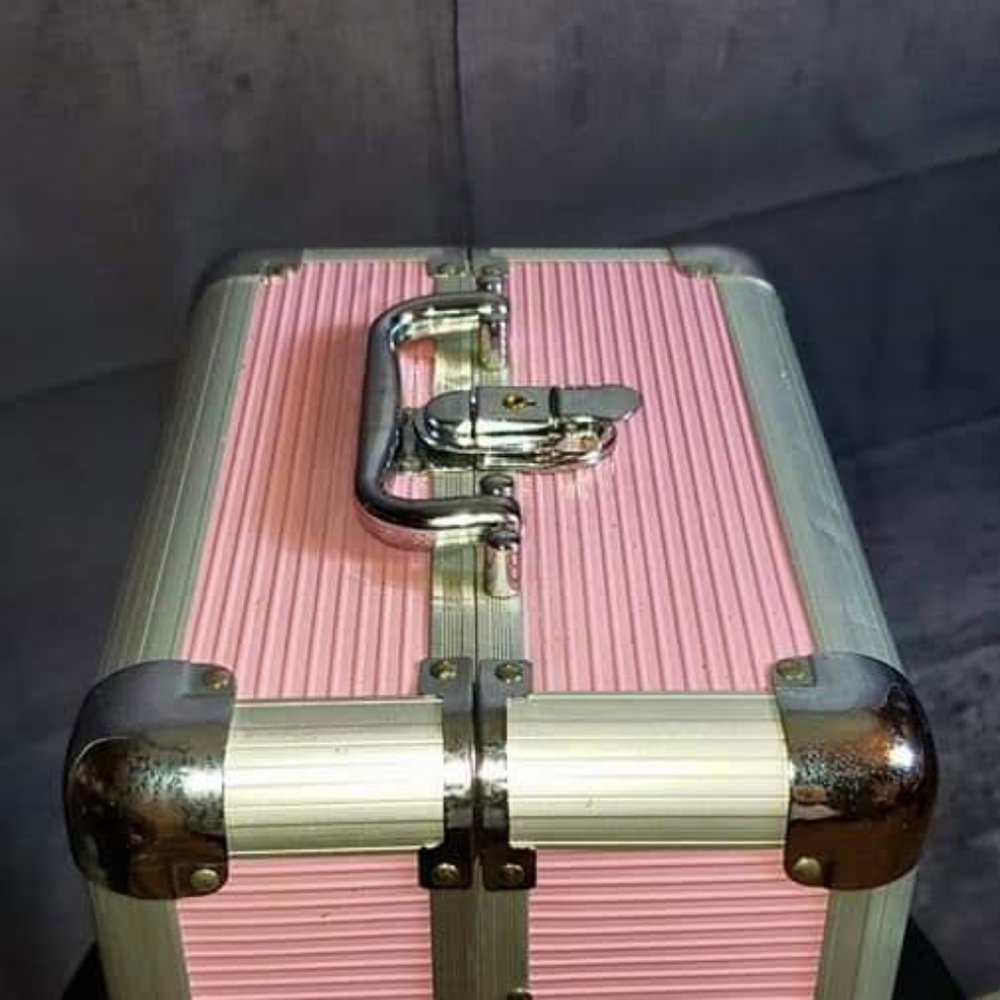 Vintage Cosmetic Organizer Caboodles...1991 Rare!